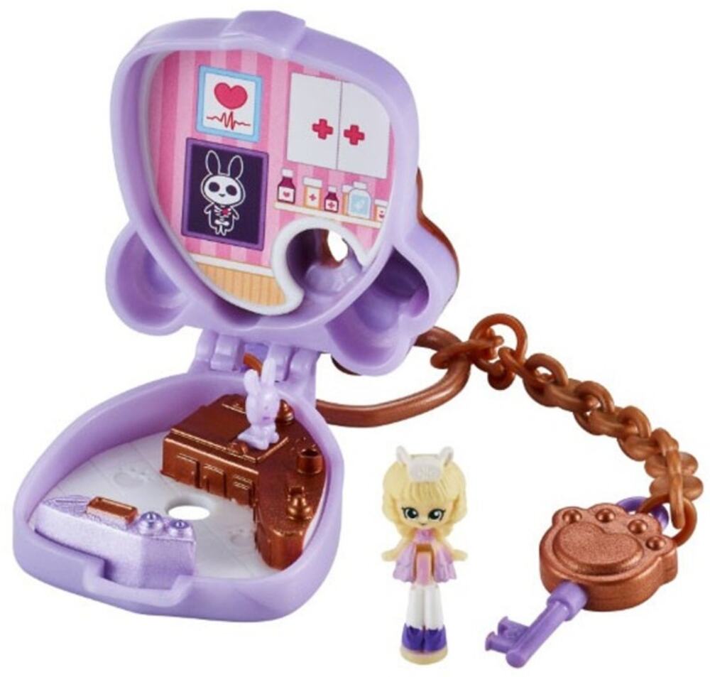 Shopkins Lil Secrets Tiny Paws Vet with Princess Moodream Micro Playset
